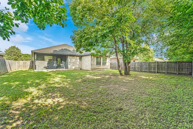 4902 Rimwood Drive, Balch Springs, TX 75180
