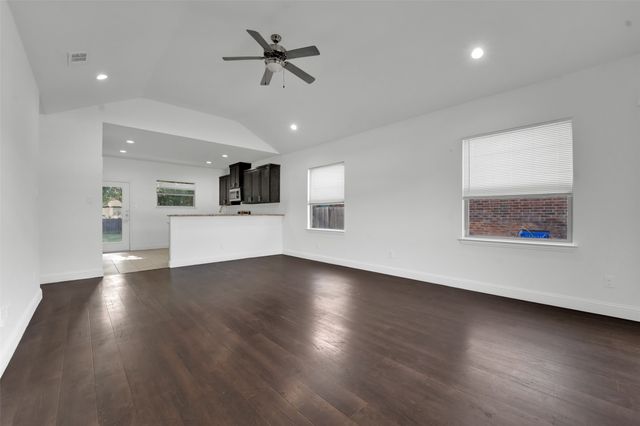 4902 Rimwood Drive, Balch Springs, TX 75180