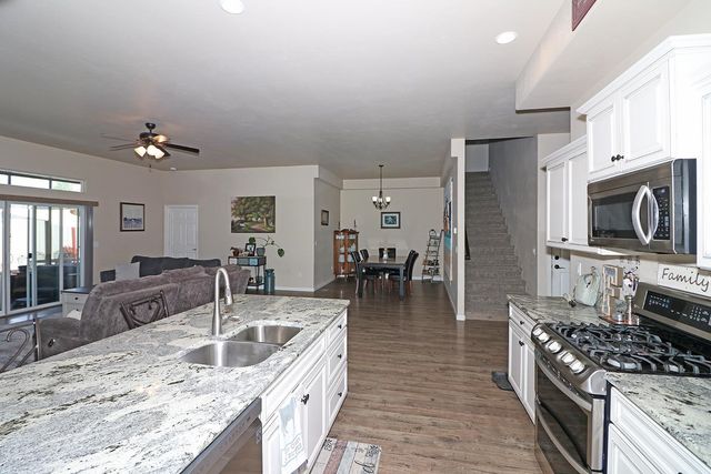 952 Echo Canyon Street, Fruita, CO 81521