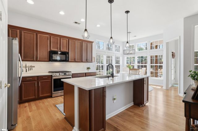 18 Neyland Drive, Fountain Inn, SC 29644