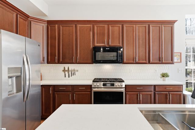 18 Neyland Drive, Fountain Inn, SC 29644