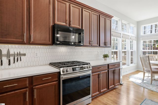 18 Neyland Drive, Fountain Inn, SC 29644