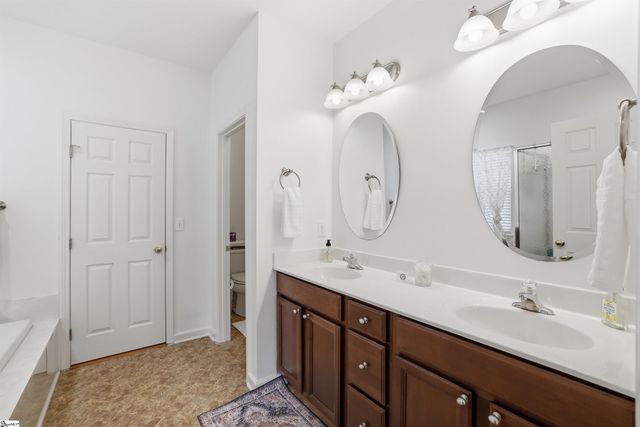 18 Neyland Drive, Fountain Inn, SC 29644