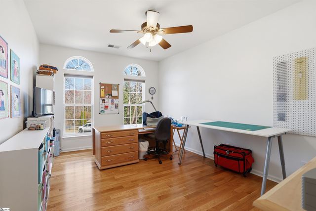 18 Neyland Drive, Fountain Inn, SC 29644