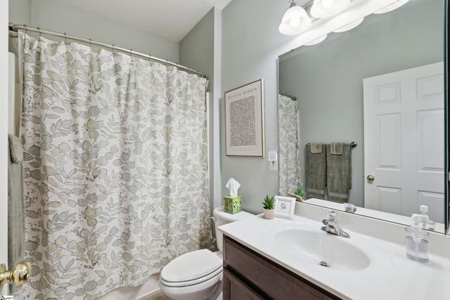 18 Neyland Drive, Fountain Inn, SC 29644