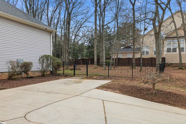 18 Neyland Drive, Fountain Inn, SC 29644