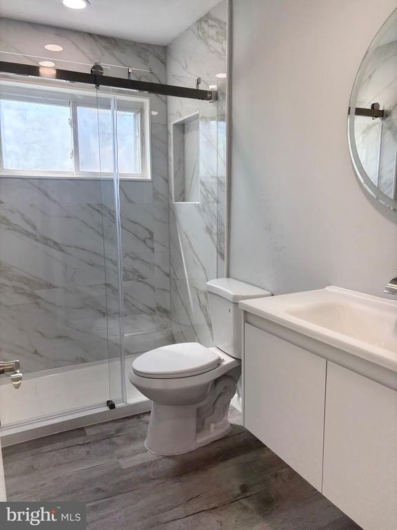 Image 19 of property listing at 1702 MCAULIFFE DR, Rockville, MD 20851