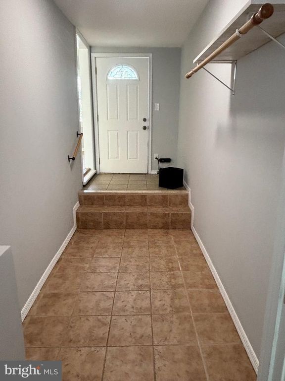 Image 20 of property listing at 1702 MCAULIFFE DR, Rockville, MD 20851