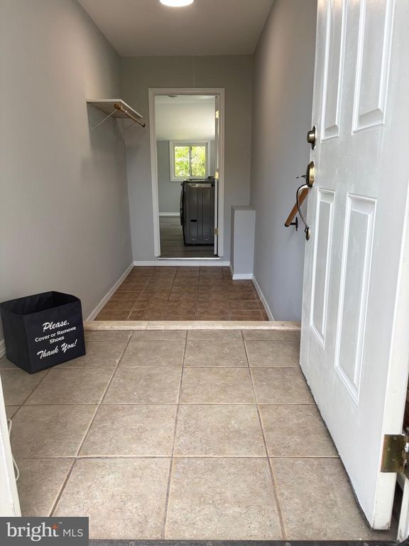 Image 21 of property listing at 1702 MCAULIFFE DR, Rockville, MD 20851