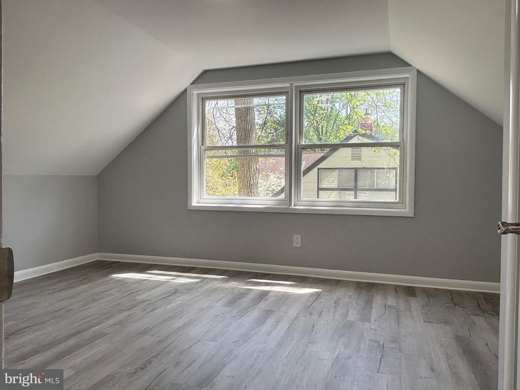 Image 24 of property listing at 1702 MCAULIFFE DR, Rockville, MD 20851