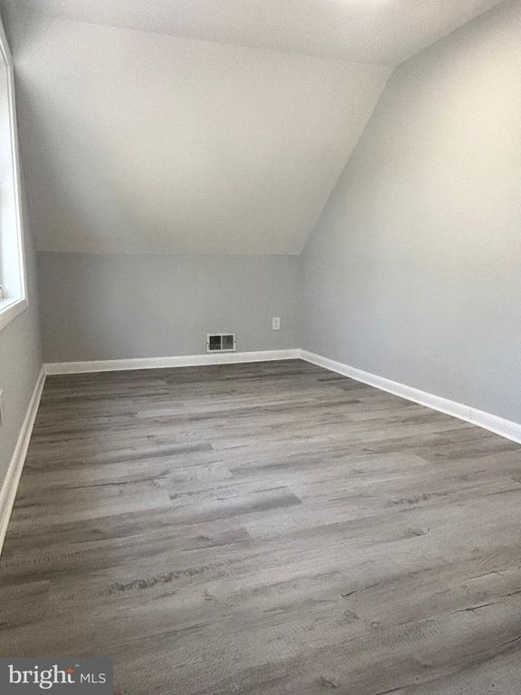 Image 25 of property listing at 1702 MCAULIFFE DR, Rockville, MD 20851