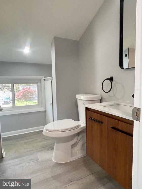 Image 27 of property listing at 1702 MCAULIFFE DR, Rockville, MD 20851