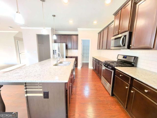 3068 Ivy Crossing Drive, Buford, GA 30519