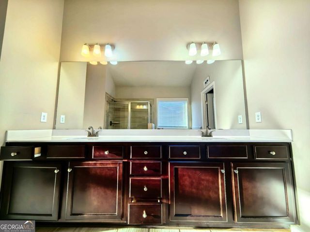 3068 Ivy Crossing Drive, Buford, GA 30519