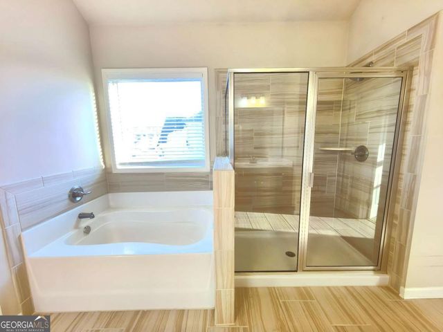 3068 Ivy Crossing Drive, Buford, GA 30519