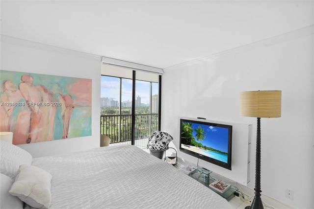 20301 W Country Club Drive 1226, Aventura, FL 33180