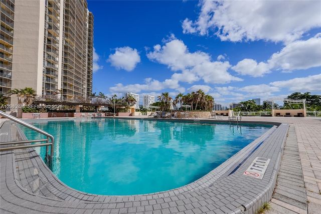 20301 W Country Club Drive 1226, Aventura, FL 33180