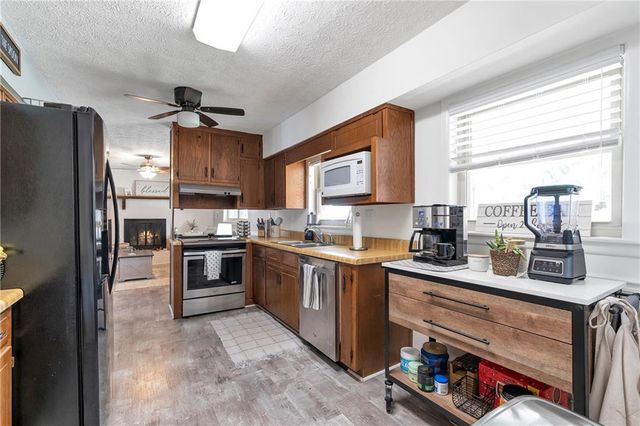 2037 Pine Tree Trail, Gainesville, GA 30501