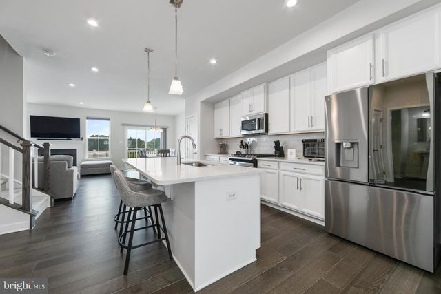 34 SAGE WAY, Mount Laurel, NJ 08054