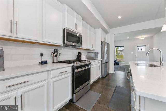 34 SAGE WAY, Mount Laurel, NJ 08054