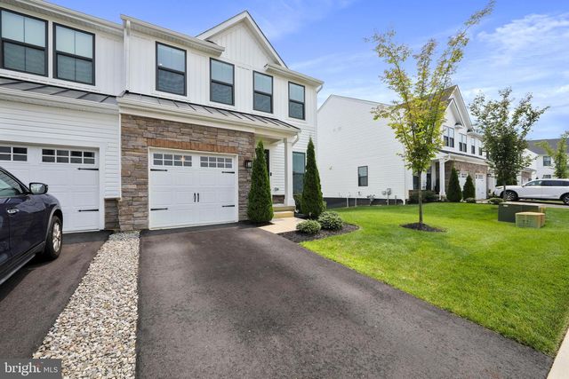 34 SAGE WAY, Mount Laurel, NJ 08054