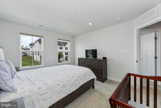 34 SAGE WAY, Mount Laurel, NJ 08054