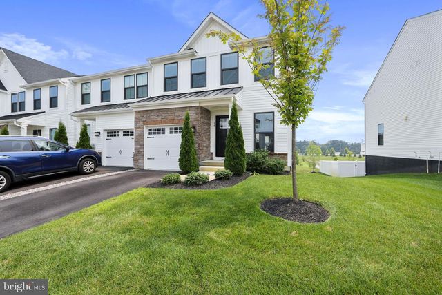 34 SAGE WAY, Mount Laurel, NJ 08054