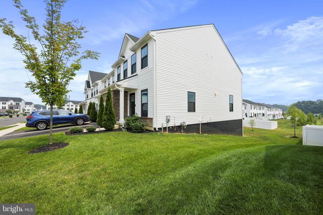 34 SAGE WAY, Mount Laurel, NJ 08054
