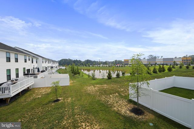 34 SAGE WAY, Mount Laurel, NJ 08054
