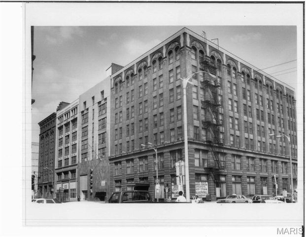 1015 Washington Avenue 404, St Louis, MO 63101