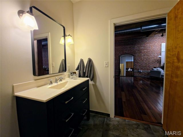 1015 Washington Avenue 404, St Louis, MO 63101