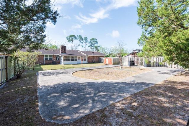 4582 St Johns Church Road, Blackshear, GA 31516