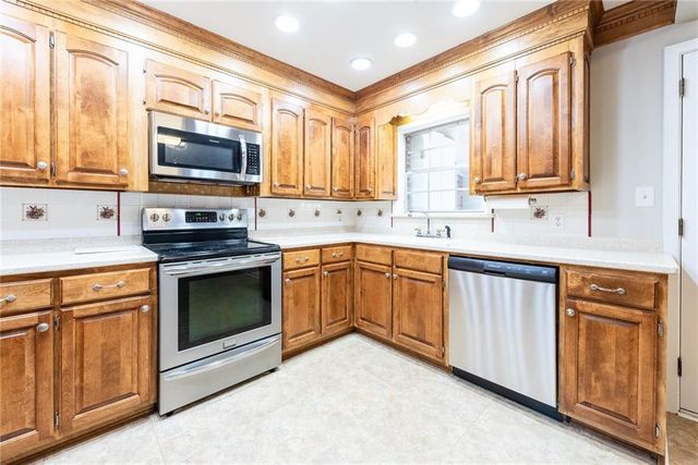 4582 St Johns Church Road, Blackshear, GA 31516