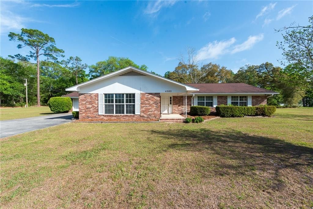4582 St Johns Church Road, Blackshear, GA 31516