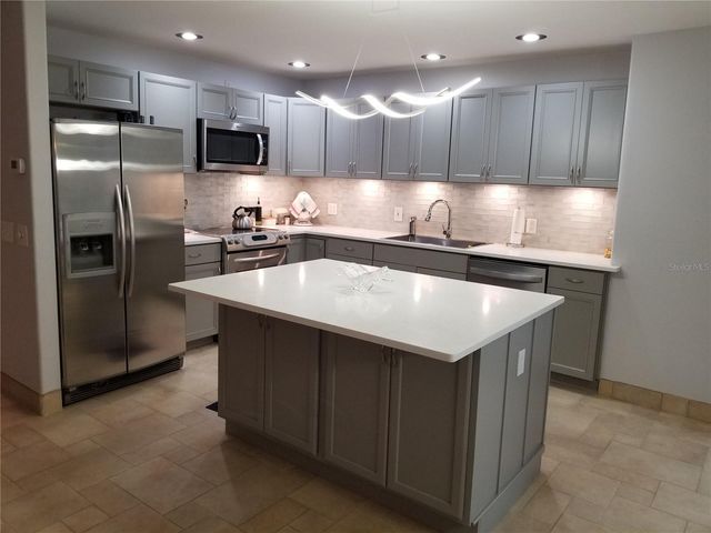 1720 FOSSIL DRIVE, Englewood, FL 34223