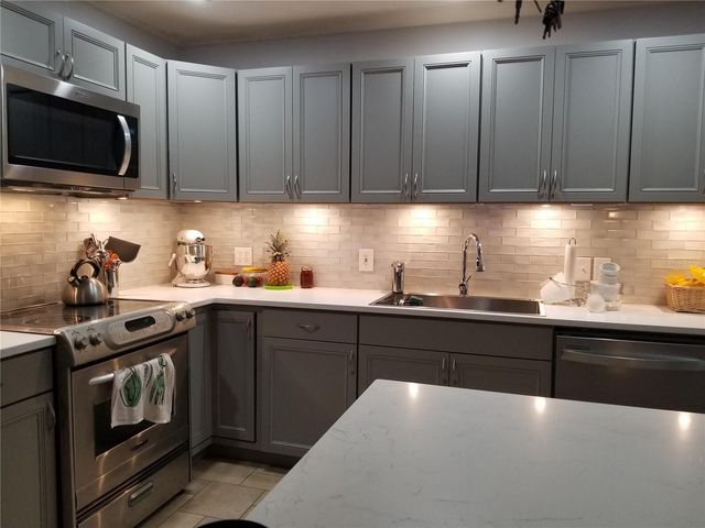 1720 FOSSIL DRIVE, Englewood, FL 34223