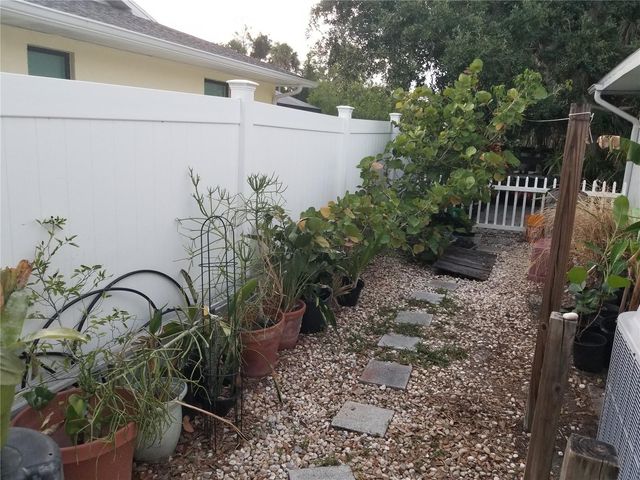 1720 FOSSIL DRIVE, Englewood, FL 34223