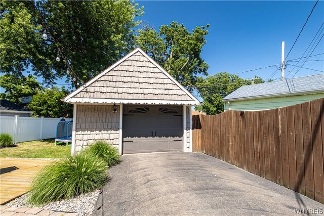 3034 Walbridge Drive, Hamburg, NY 14075