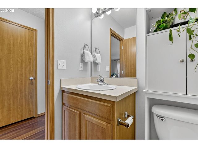 17829 BALKEN Ave, Sandy, OR 97055