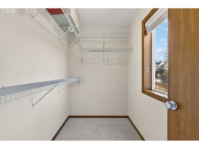 17829 BALKEN Ave, Sandy, OR 97055