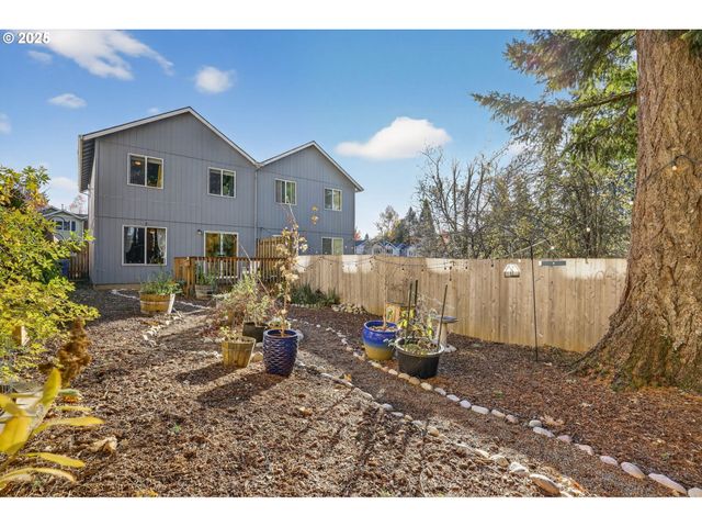 17829 BALKEN Ave, Sandy, OR 97055