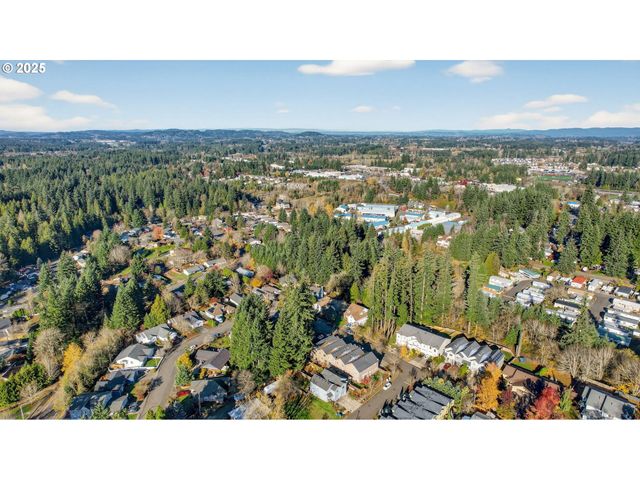 17829 BALKEN Ave, Sandy, OR 97055