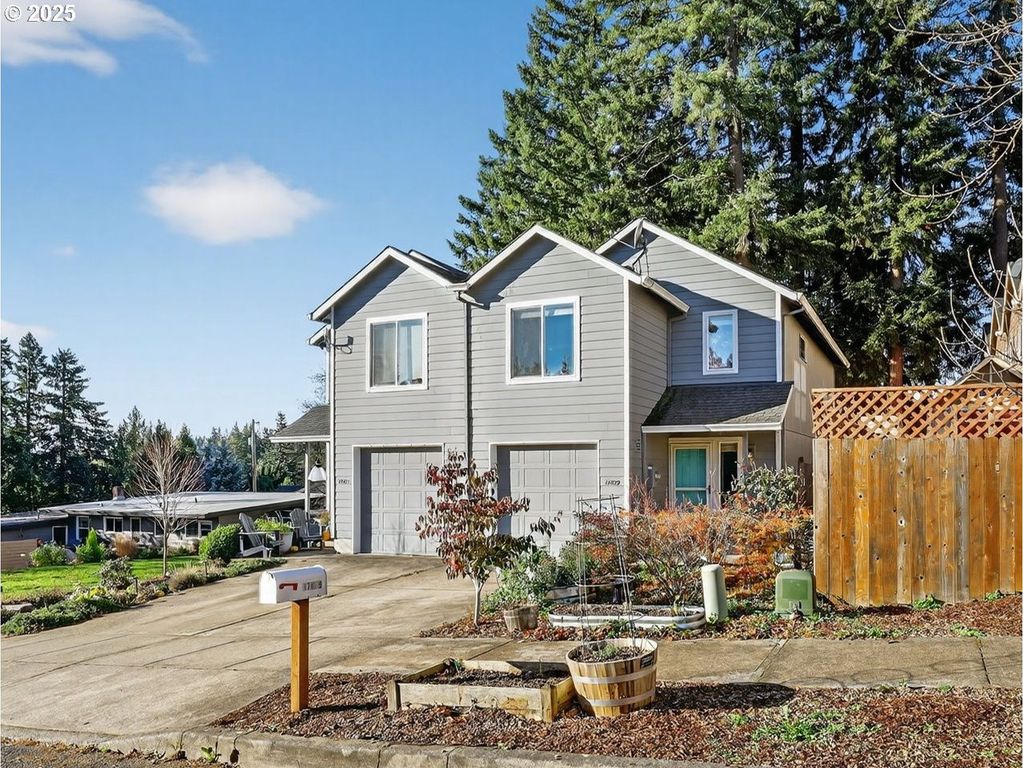 17829 BALKEN Ave, Sandy, OR 97055