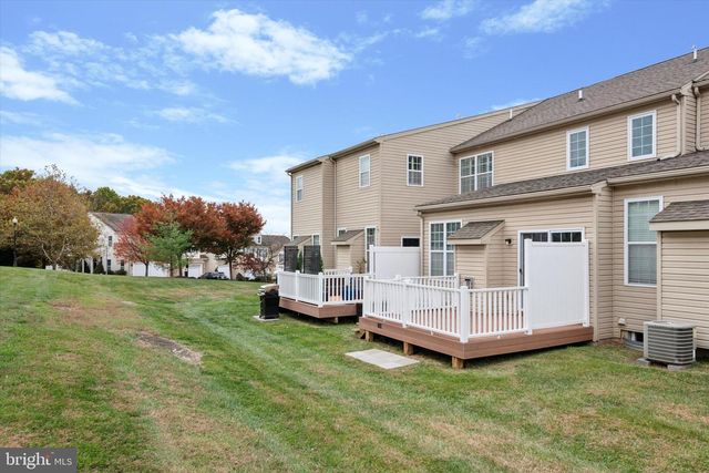 215 KENNEDY DR, Coatesville, PA 19320