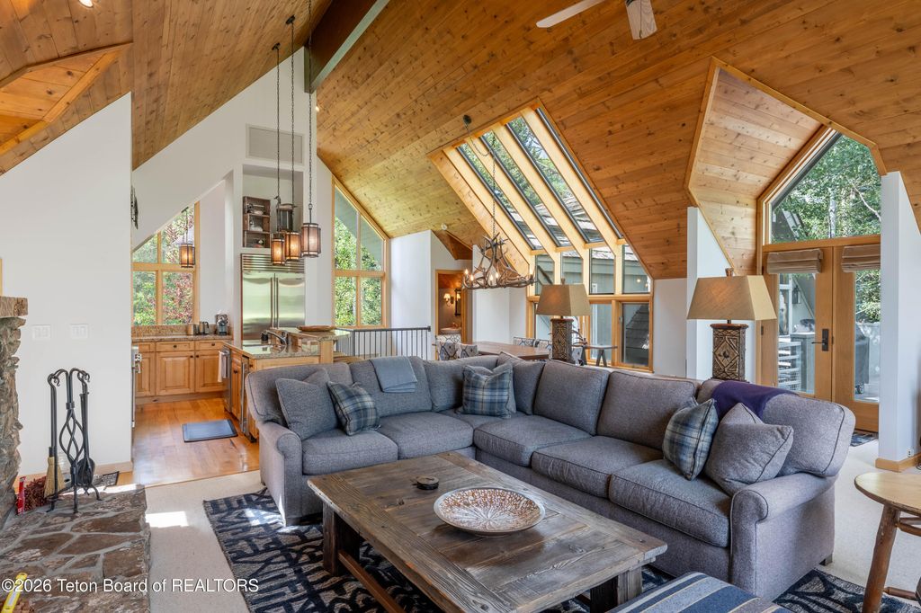 3065 N MOUNTAIN MAPLE Lane, Wilson, WY 83014 photo 11