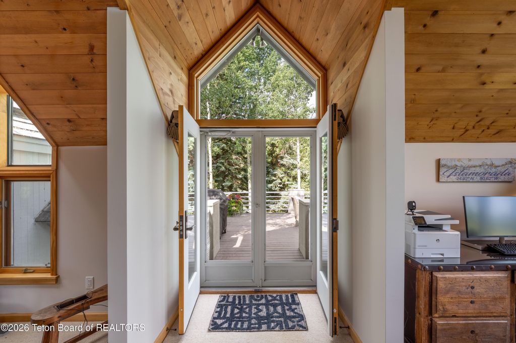 3065 N MOUNTAIN MAPLE Lane, Wilson, WY 83014 photo 19