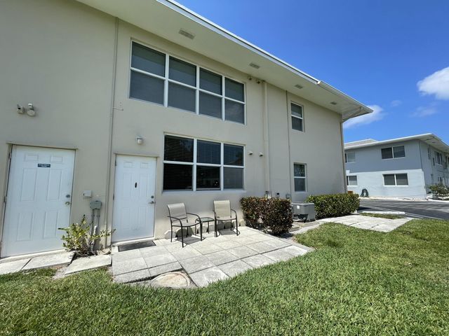 320 North Boulevard 1b, Boynton Beach, FL 33435