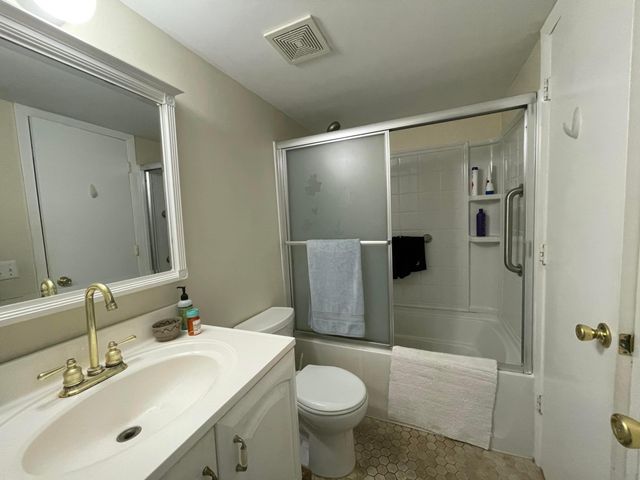 320 North Boulevard 1b, Boynton Beach, FL 33435