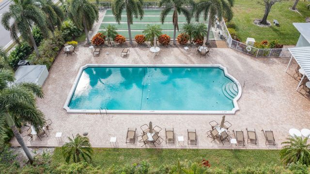 320 North Boulevard 1b, Boynton Beach, FL 33435