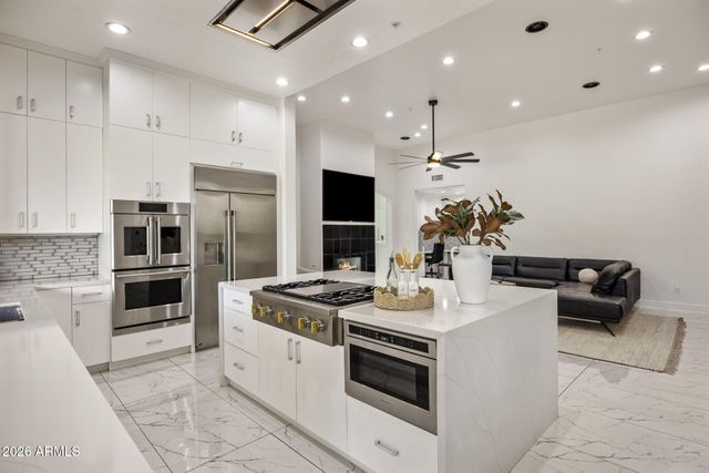 33431 N 64TH Place, Scottsdale, AZ 85266